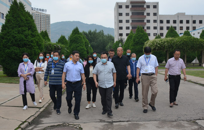 参加第21届中国•K8凯发绿色发展投资贸易洽谈会的内蒙古自治区代表团一行来公司考察调研